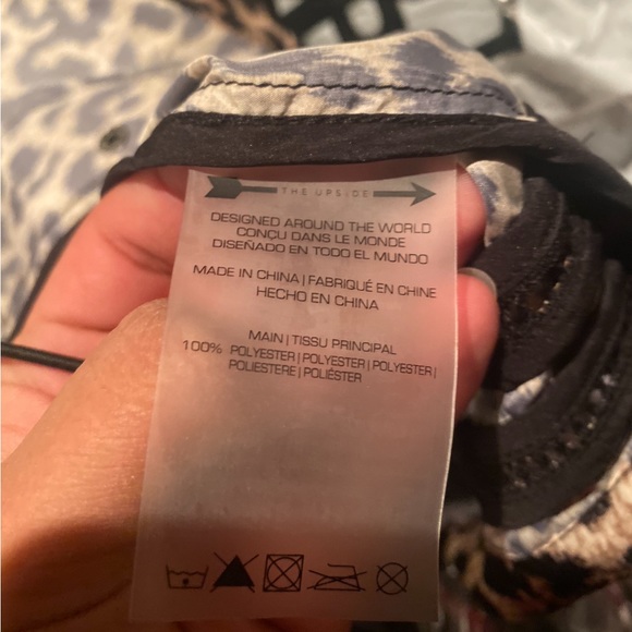 The upside Leopard jacket - Picture 11 of 12